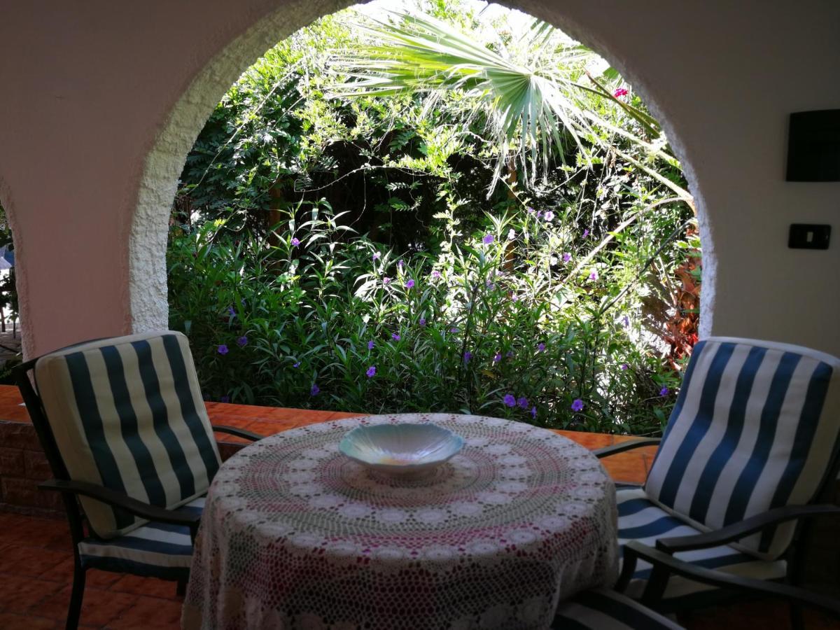 Villa Murgia Solanas  Kültér fotó