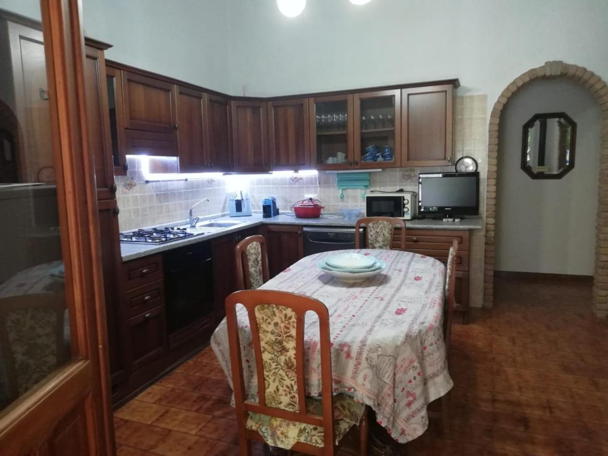 Villa Murgia Solanas  Kültér fotó