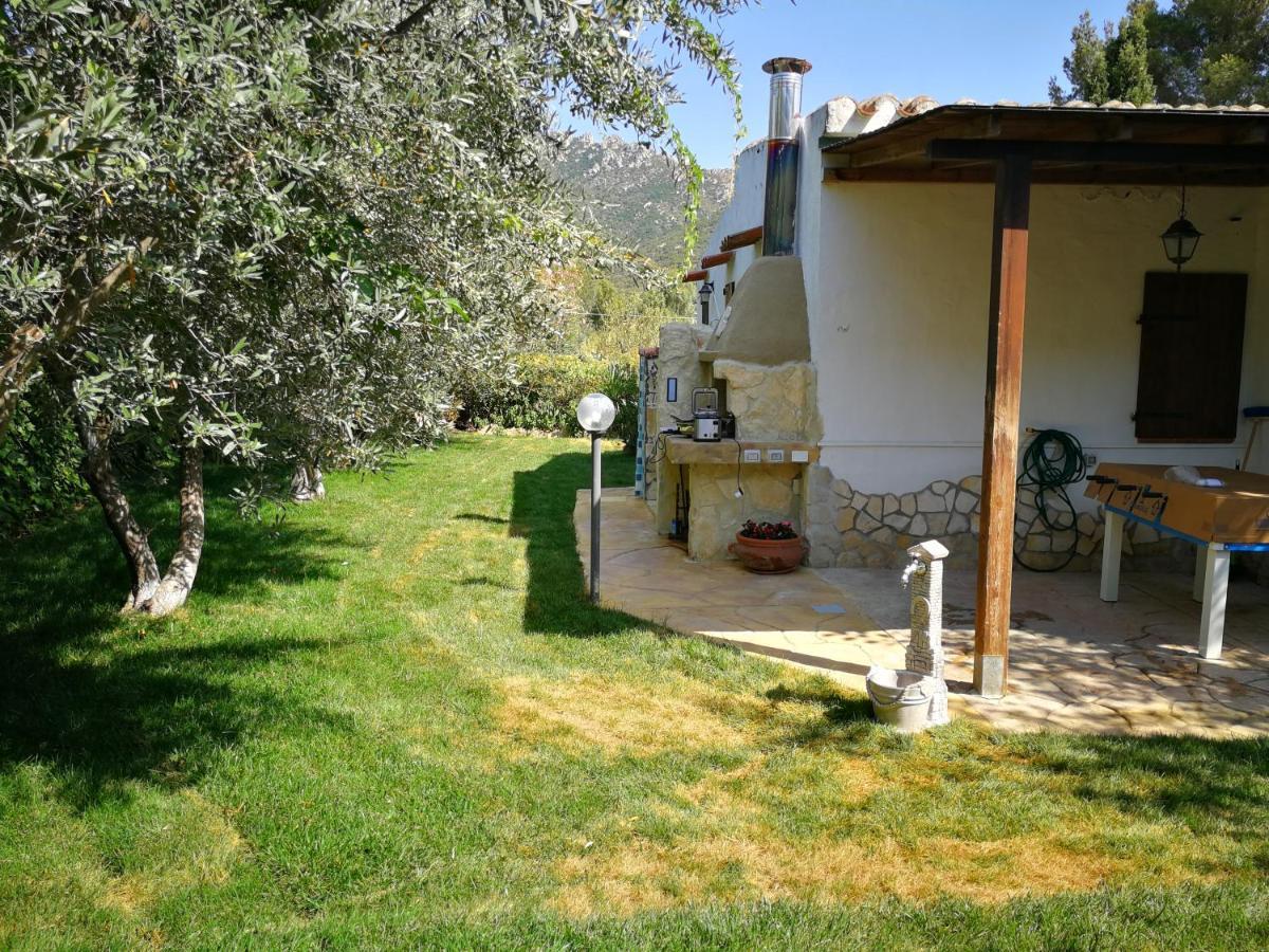 Villa Murgia Solanas  Kültér fotó
