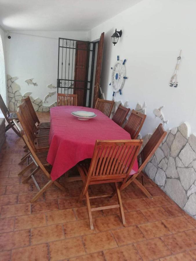 Villa Murgia Solanas  Kültér fotó